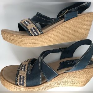 Sbicca Wedges with side buckle, blue & taupe, size 8, hand-made in California